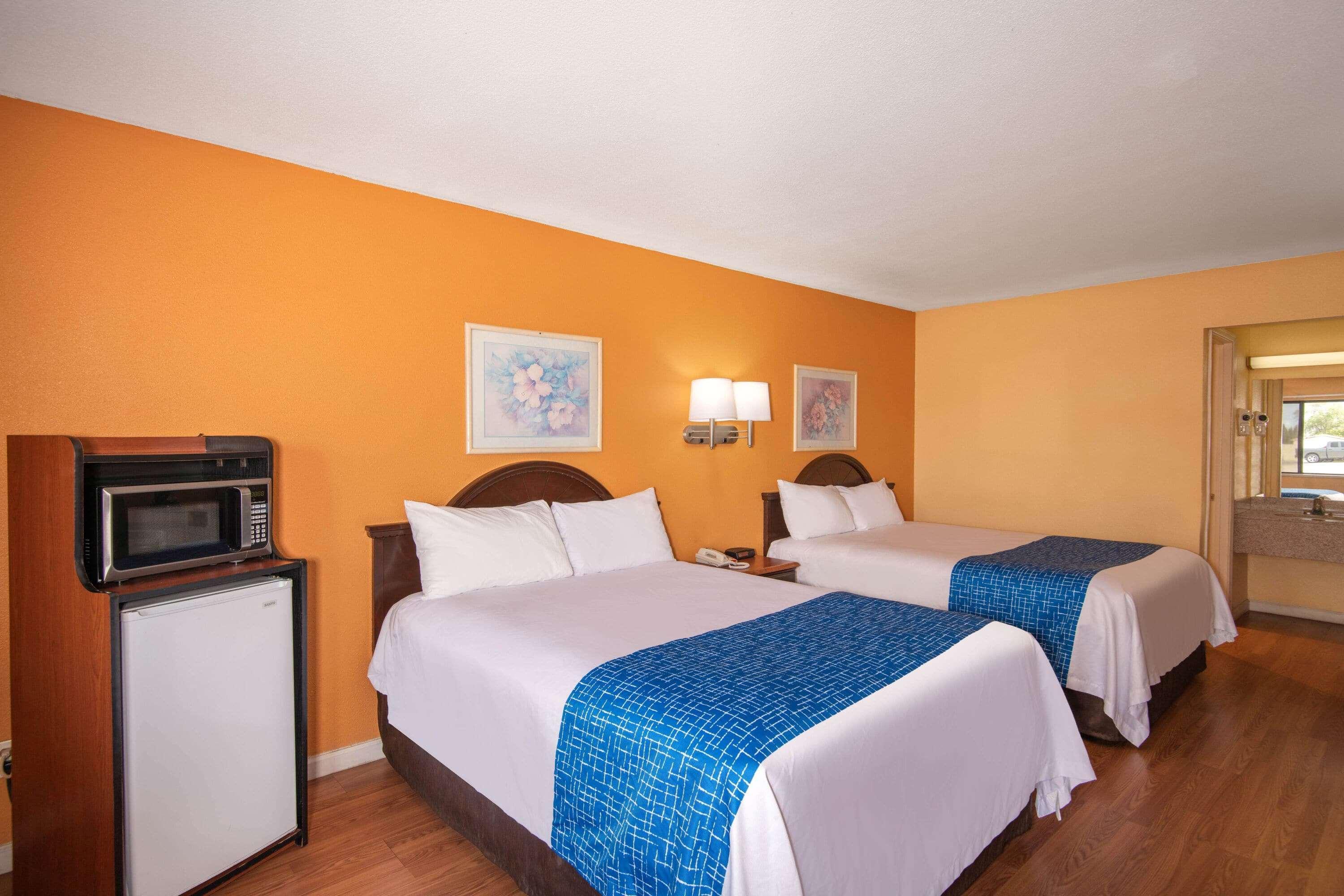 แทรเวลลอดจ์ บาย วินด์แฮม คิงแมน Motel ภายนอก รูปภาพ