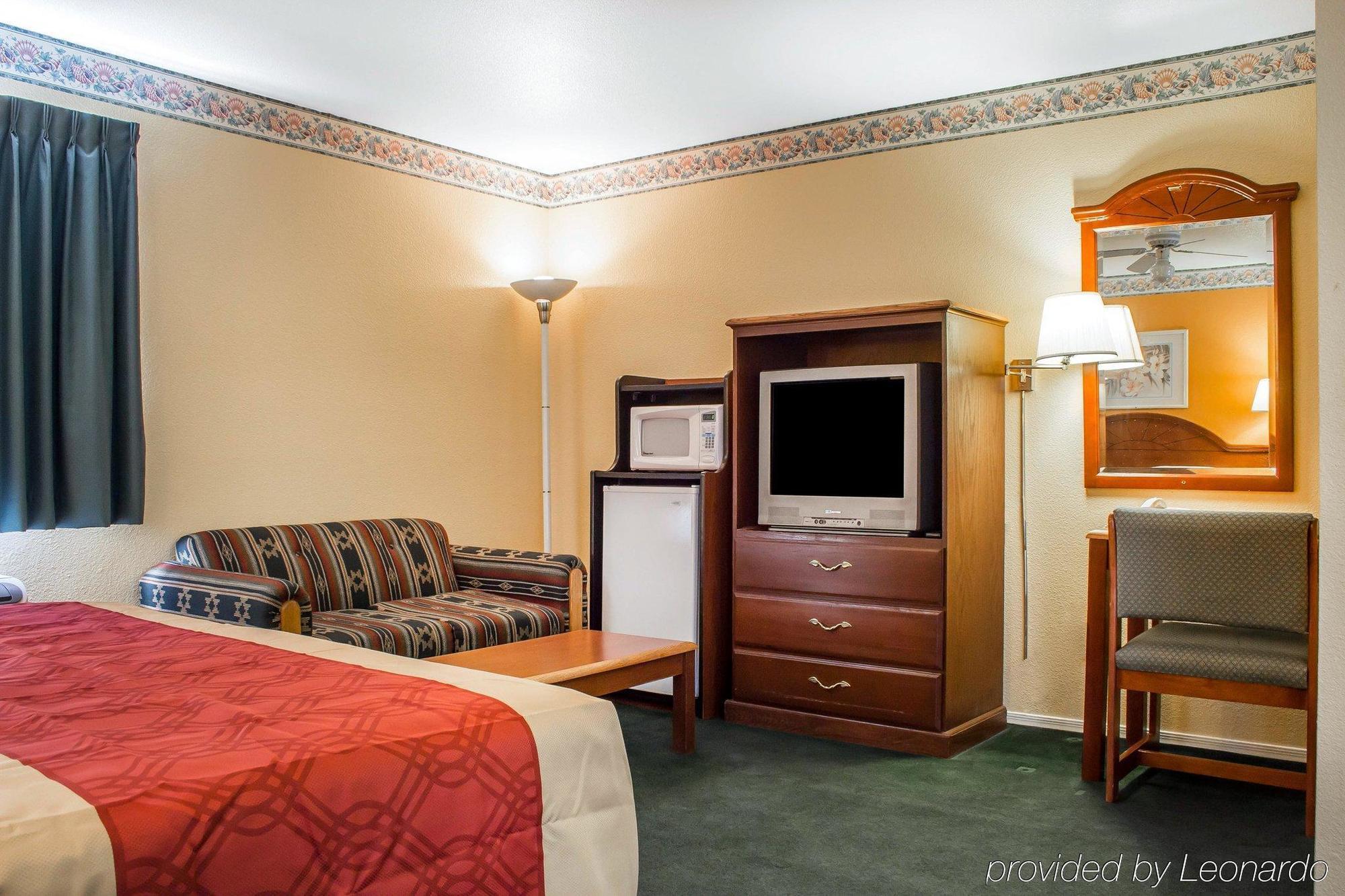 แทรเวลลอดจ์ บาย วินด์แฮม คิงแมน Motel ภายนอก รูปภาพ